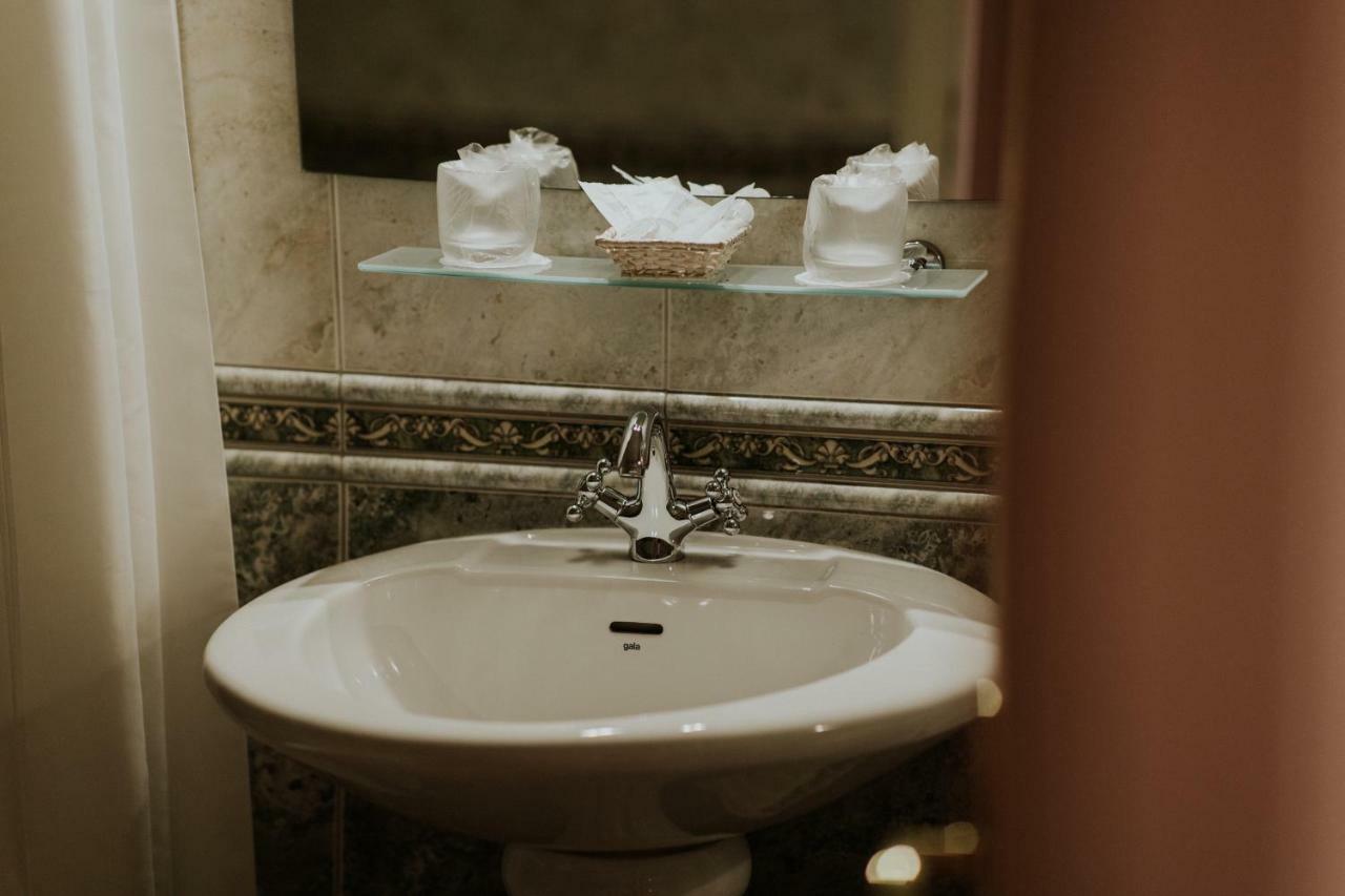 Hotel La Residenza Τιμισοάρα Εξωτερικό φωτογραφία